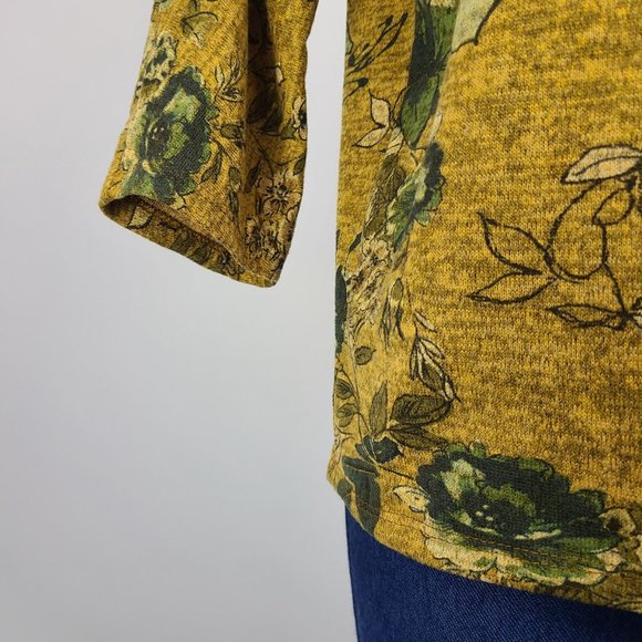 Angela Yellow Flower Knit Top Size M - Picture 4 of 11